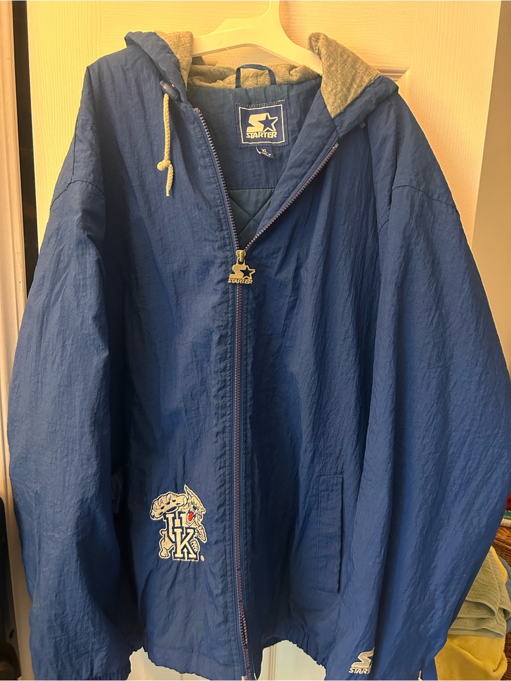STARTER Vintage Kentucky Wildcats Blue Jacket
